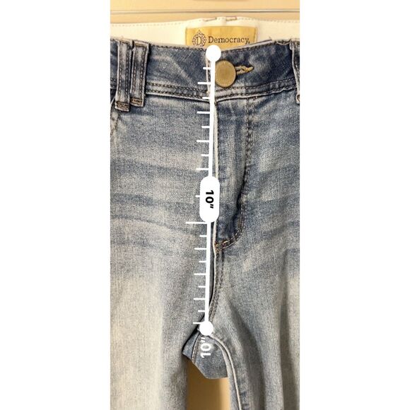 Democracy "Ab" Technology skinny jeans. Size 8. - Picture 5 of 7